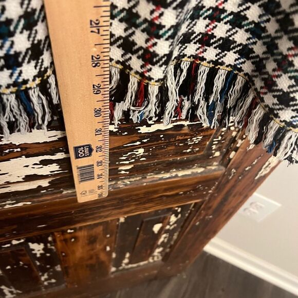 Zara women’s Houndstooth Tweed Fringe w rolled sleeves and zip back Size XS. - Picture 4 of 8